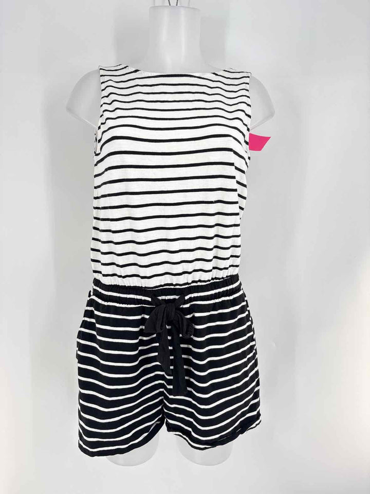 Size S Vineyard Vines Black/White Romper
