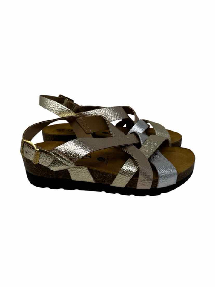Shoe Size 39 Gold Leather Sandals