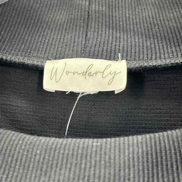 Size M WONDERLY Black Shirt