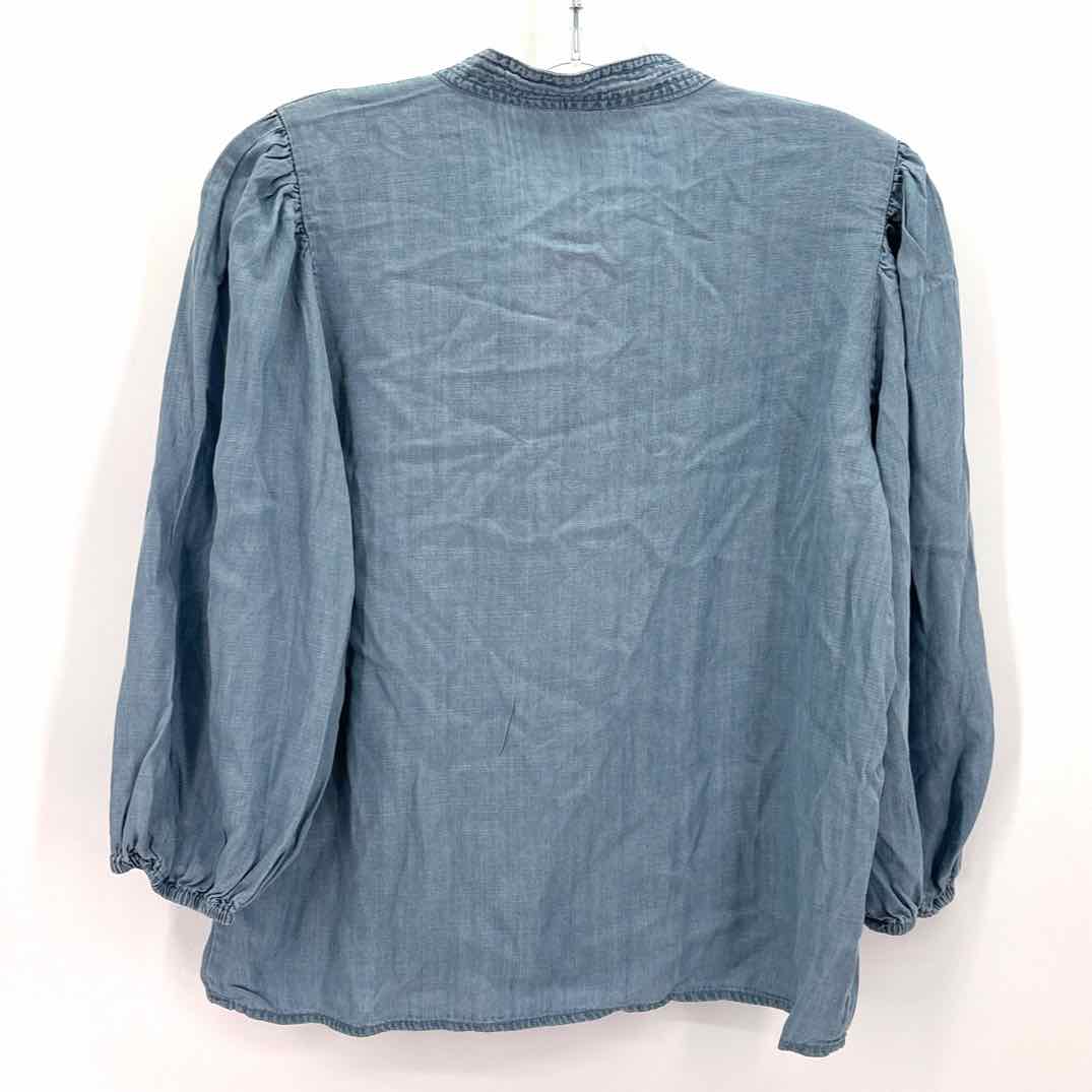 Size XS CHELSEA & THEODORE Blue Chambray Shirt