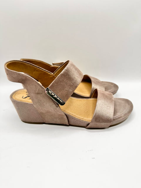 Shoe Size 7.5 SOFFT Brown Sandals