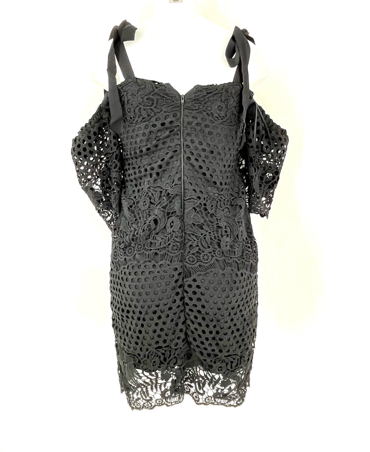 Size M Black Dress