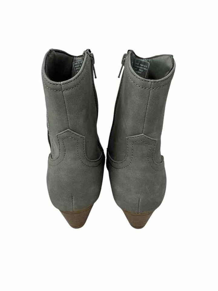 Shoe Size 9 SONOMA Gray Boots