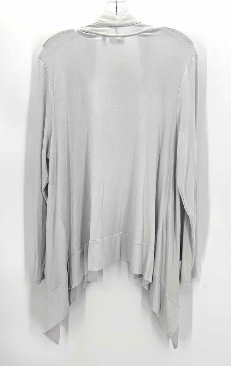 Size L LOGO Gray Shirt