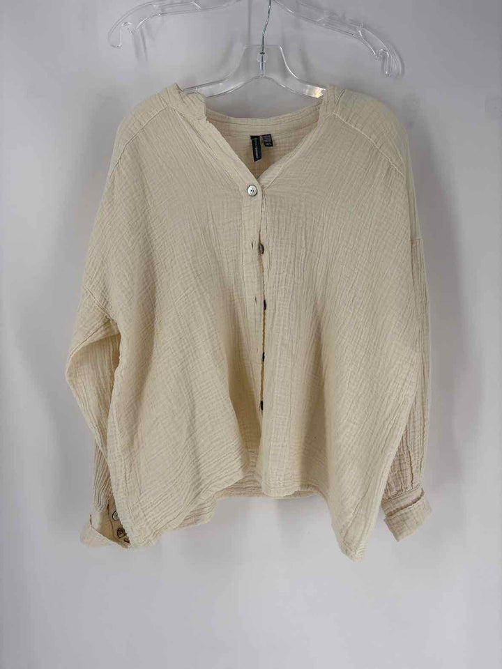 Size M/L Cream Shirt