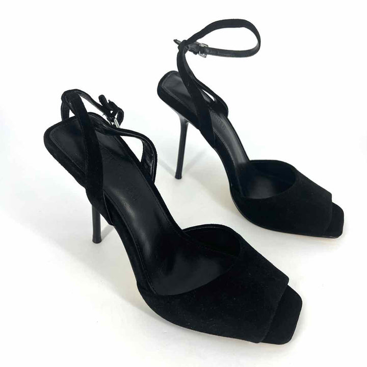 Shoe Size 8 Steve Madden Black Velvet Sandals