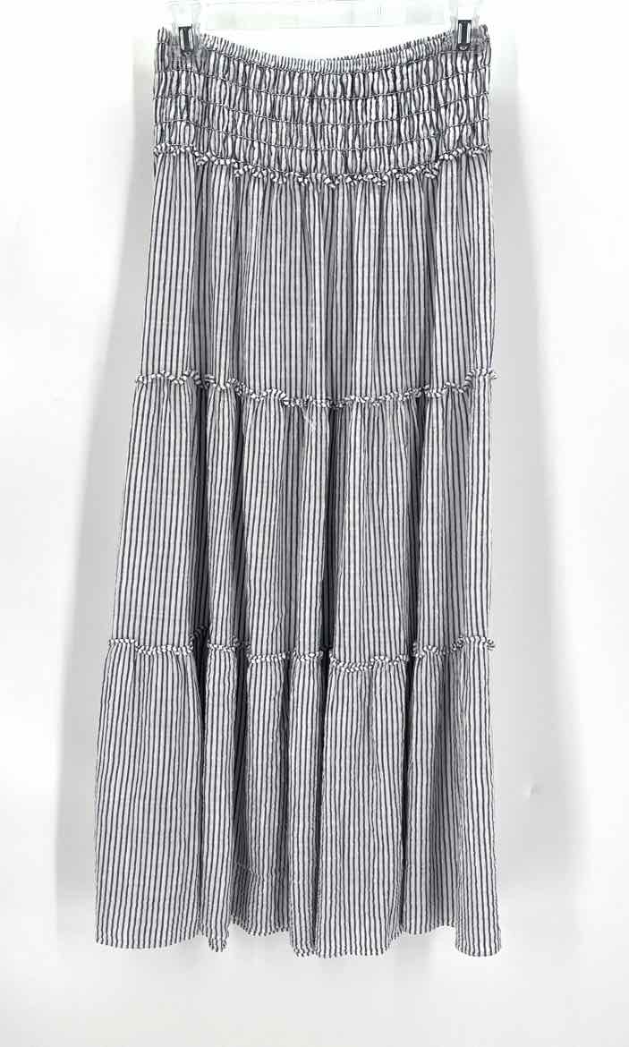 Size S MAX STUDIO White Skirt