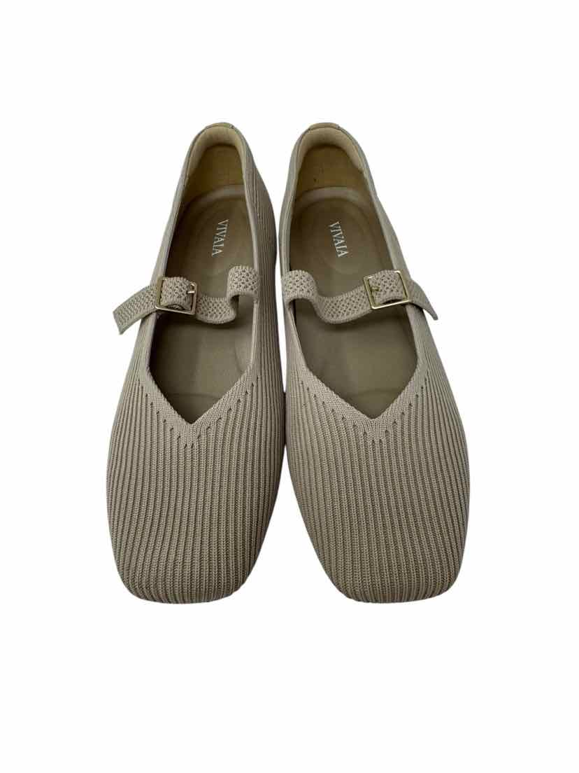 Shoe Size 39 VIVAIA Tan Flats