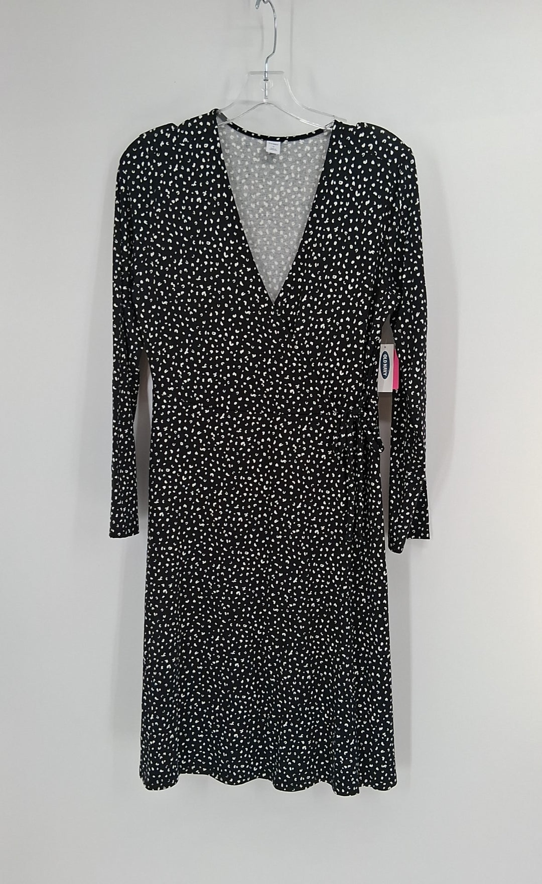 Size M Old Navy Black/White Dress