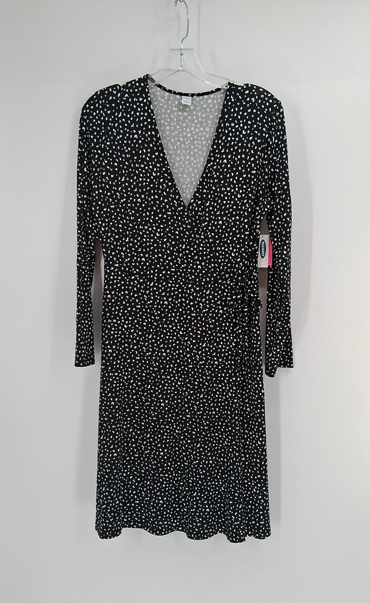 Size M Old Navy Black/White Dress
