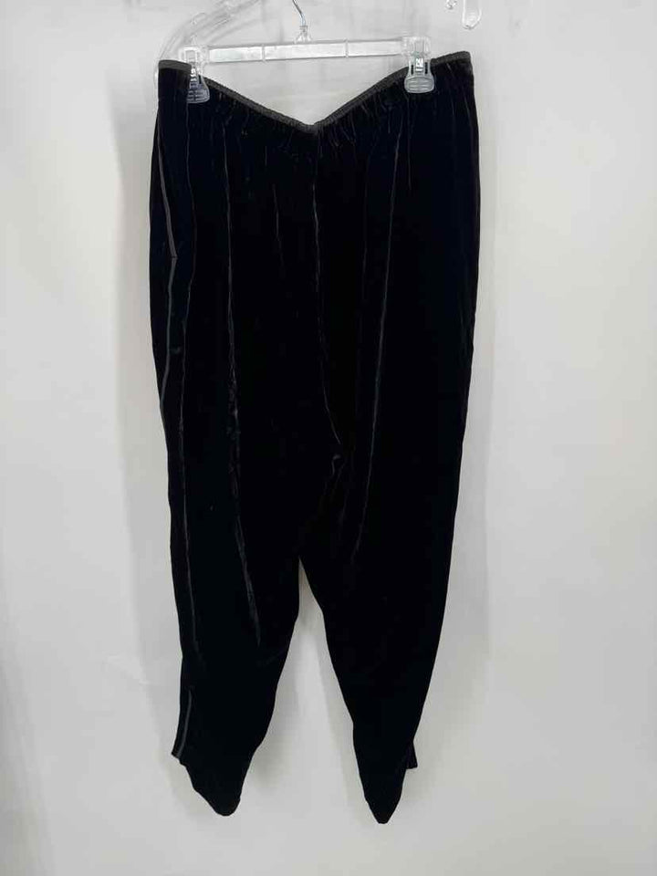 Size 2X LAFAYETTE Black Velour Pants