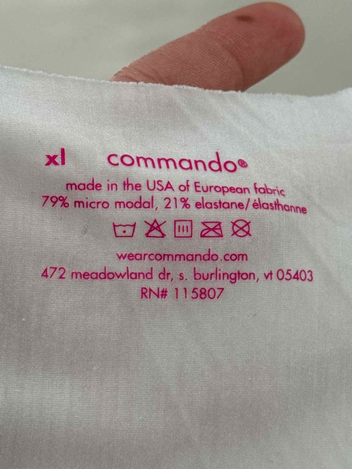Size XL COMMANDO White Shirt