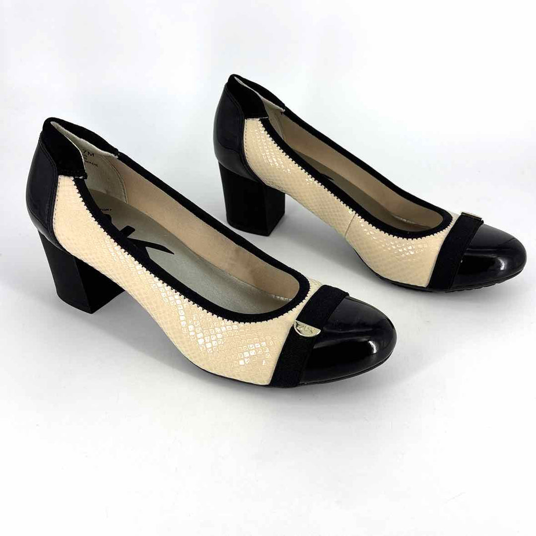 Shoe Size 7 Anne Klein Ivory Pumps