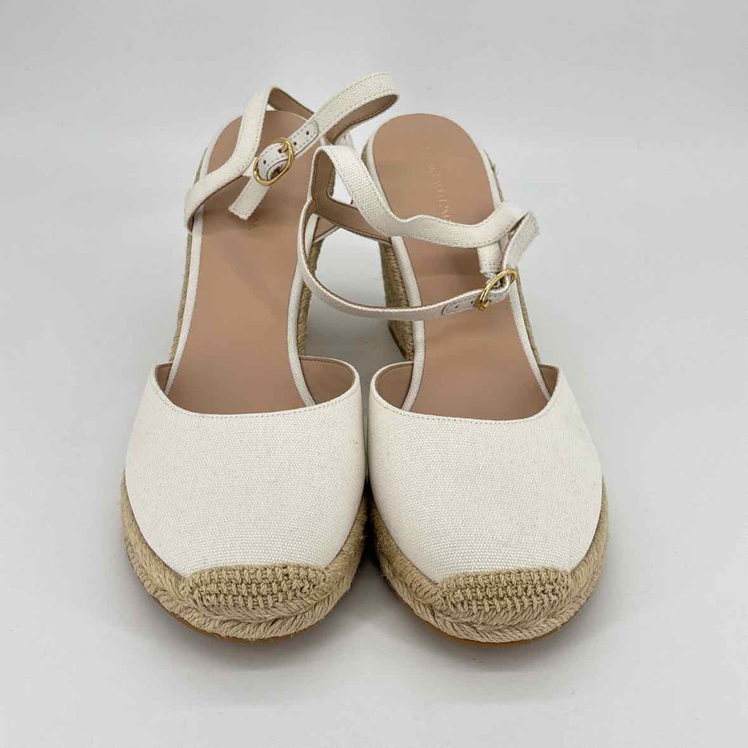 Shoe Size 10.5 Stuart Weitzman Beige Canvas Wedge