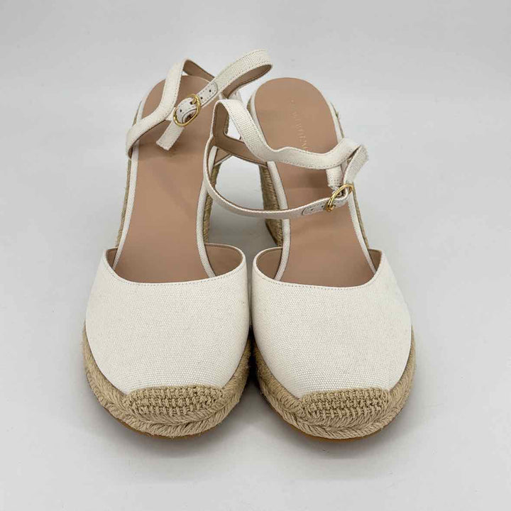 Shoe Size 10.5 Stuart Weitzman Beige Canvas Wedge