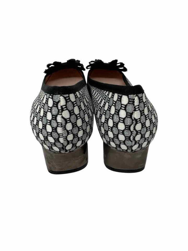 Shoe Size 38 Black/White Flats