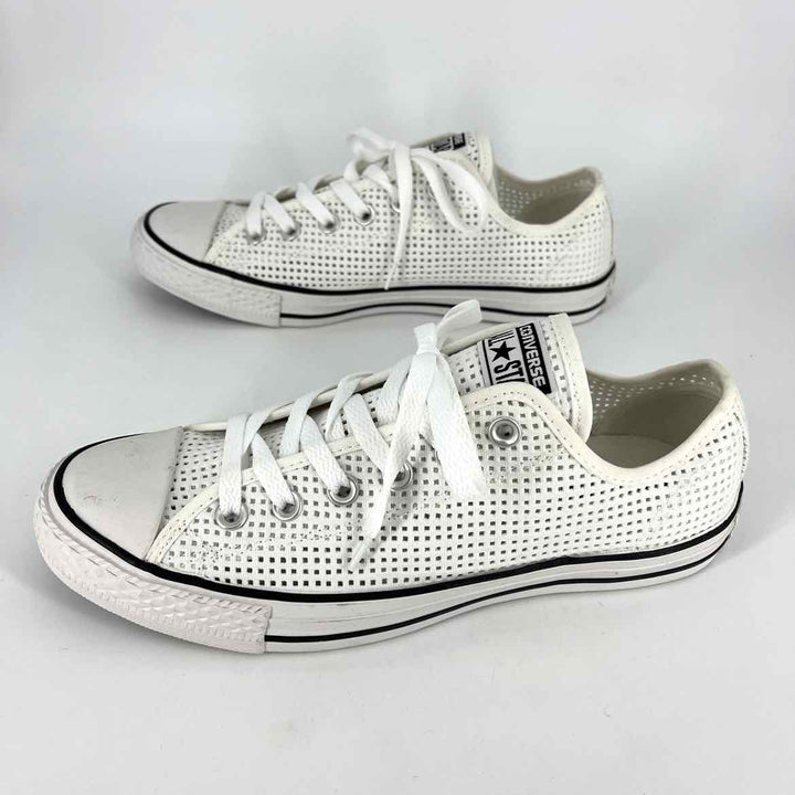 Shoe Size 9 Converse White Sneakers