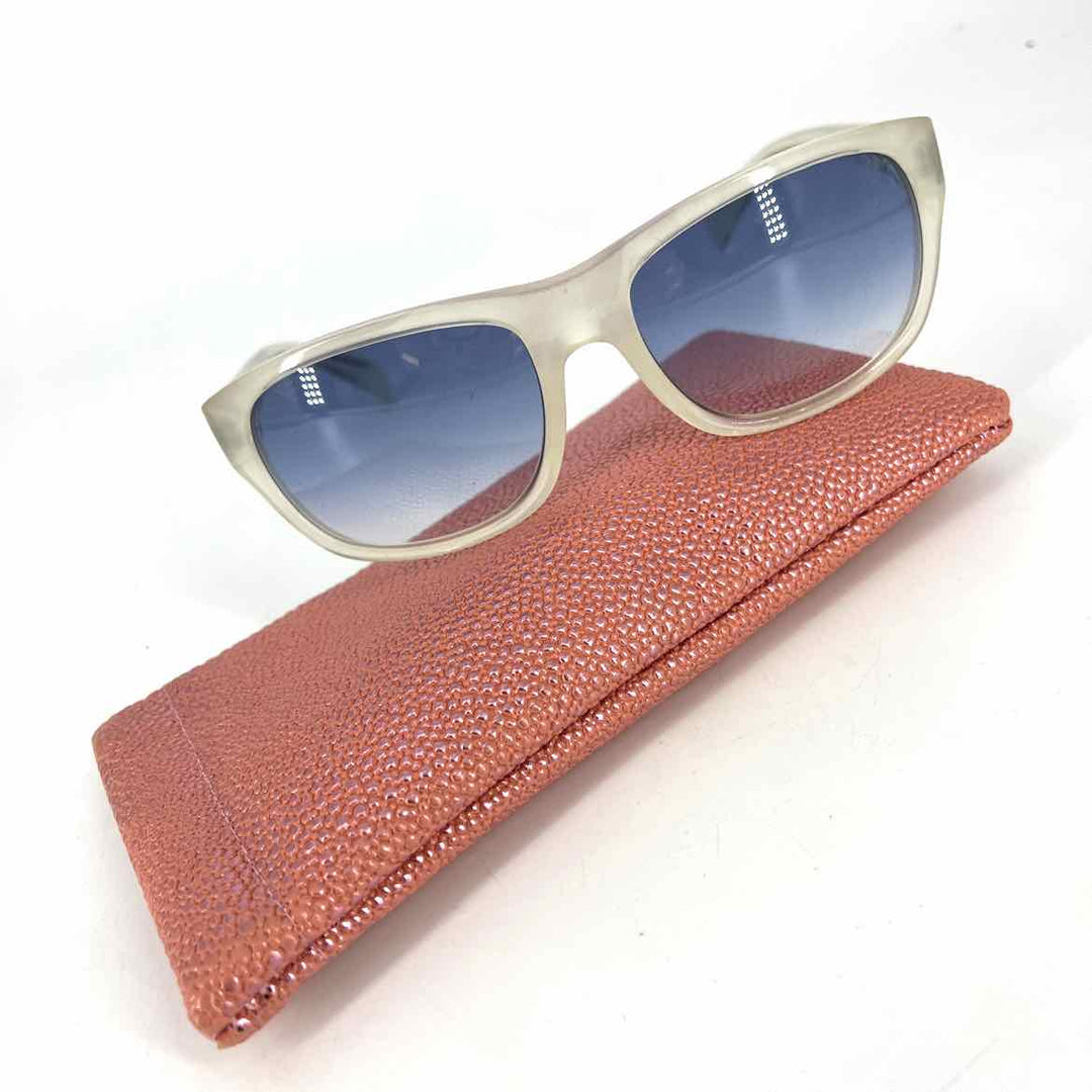 PRADA Luxury - Sunglasses