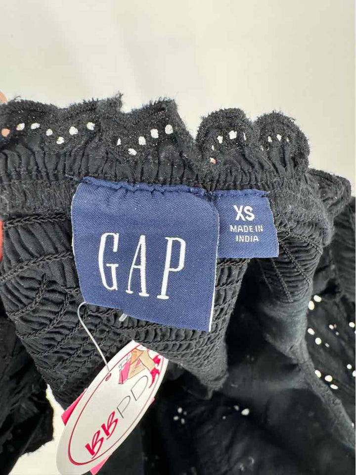 Size XS GAP Black Shirt