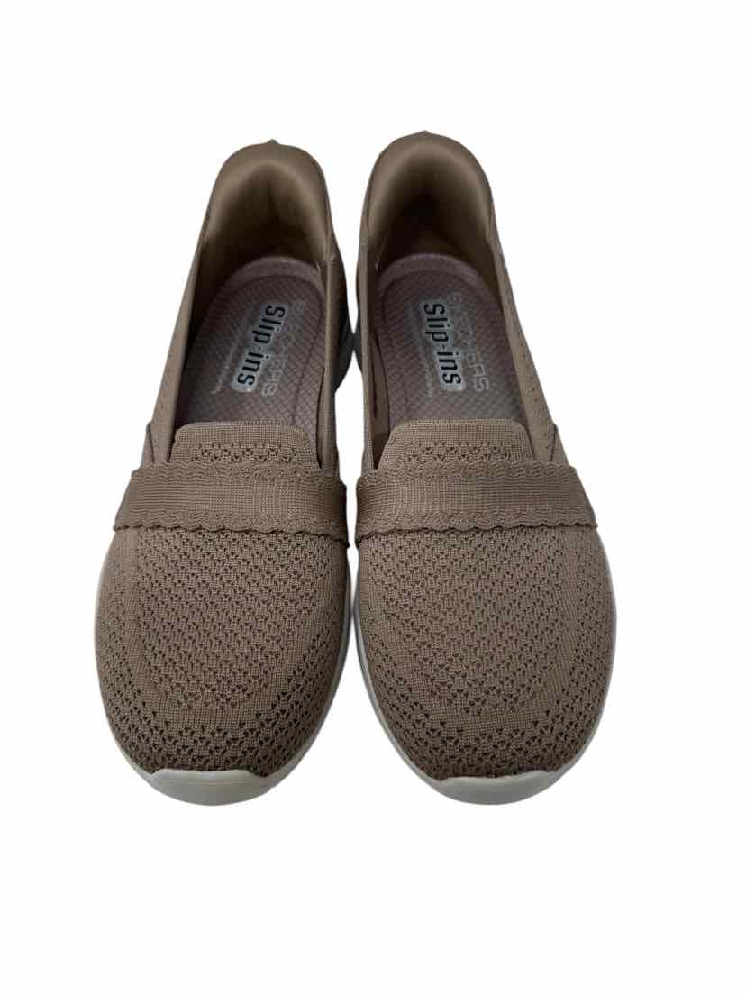 Shoe Size 8.5 Sketchers Tan Flats