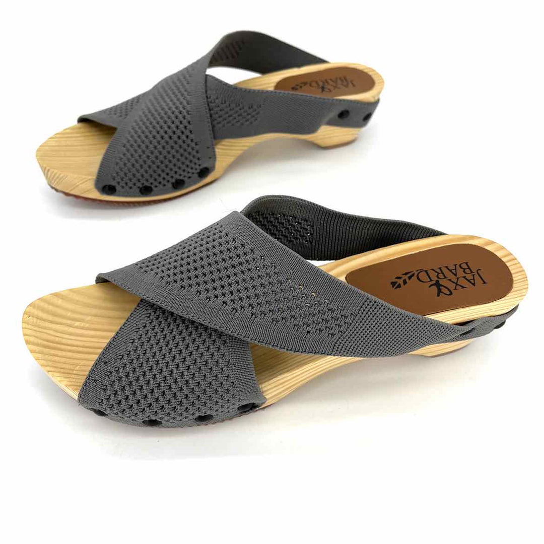Shoe Size 10 Gray Sandals