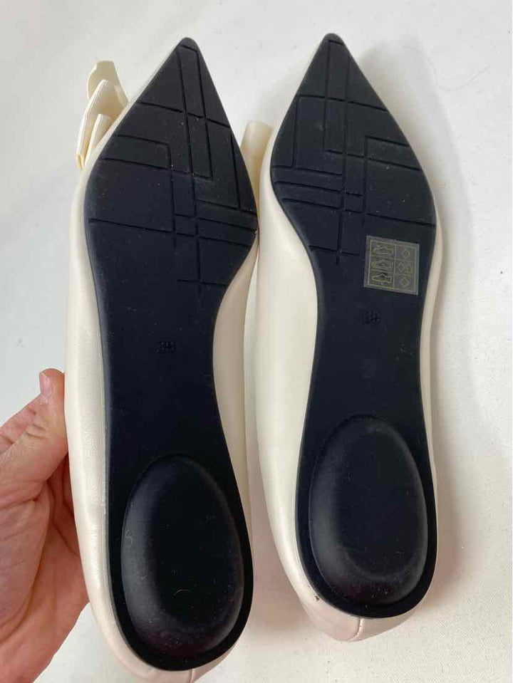 Shoe Size 38 Ivory Flats