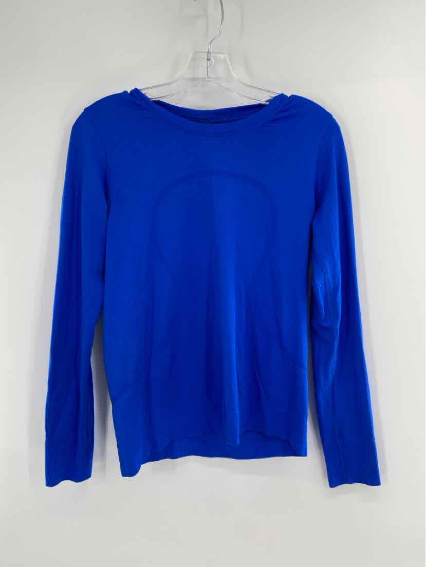 Size M Lululemon Blue Shirt