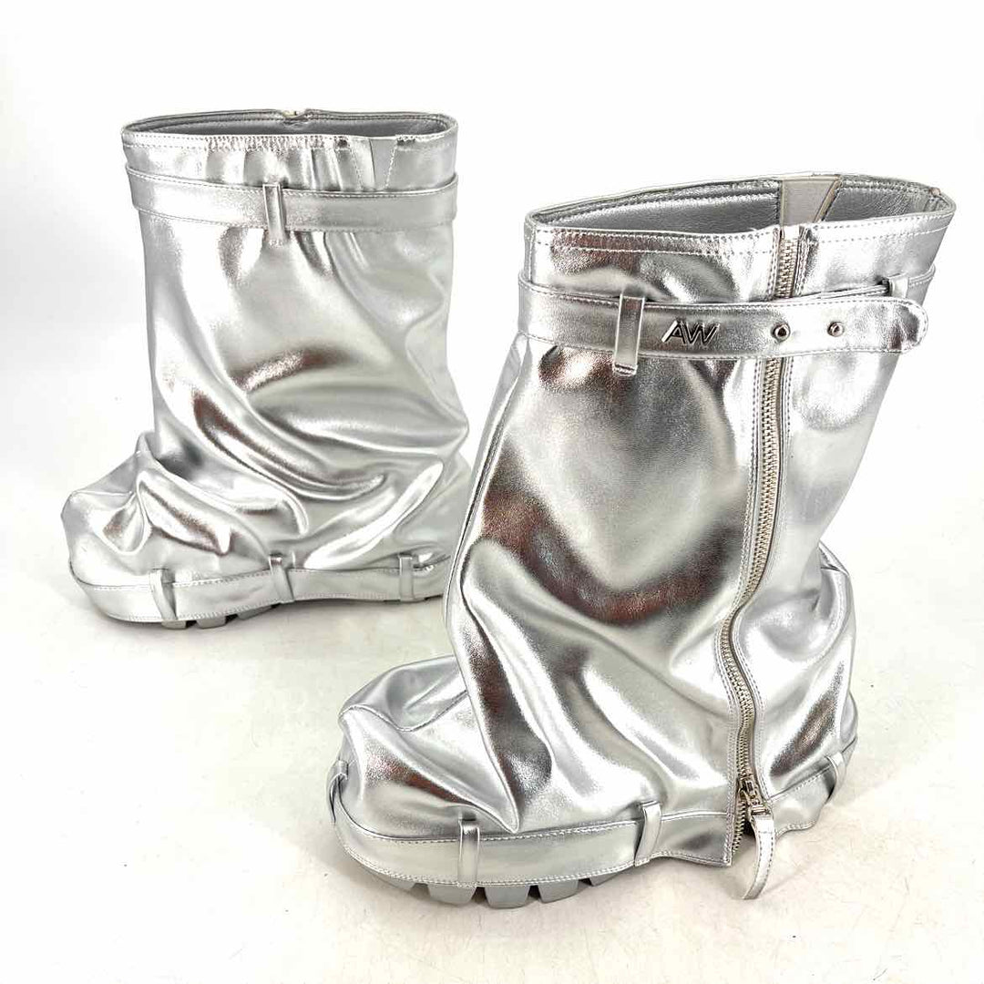 Shoe Size 7 AZALEA WANG Silver Boots