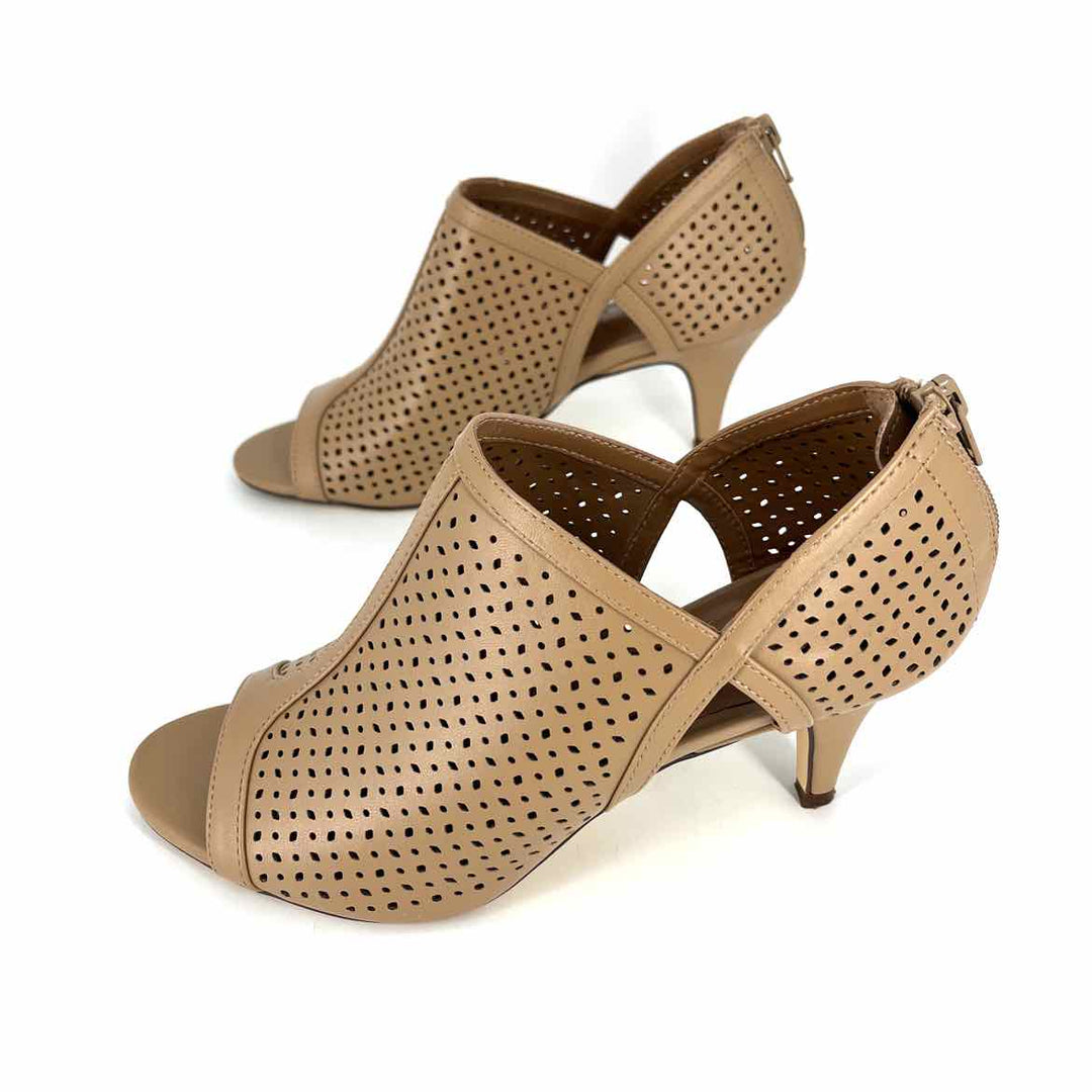 Shoe Size 8.5 Style & Co Tan Pumps