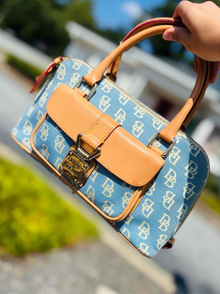 Dooney & Bourke Purse