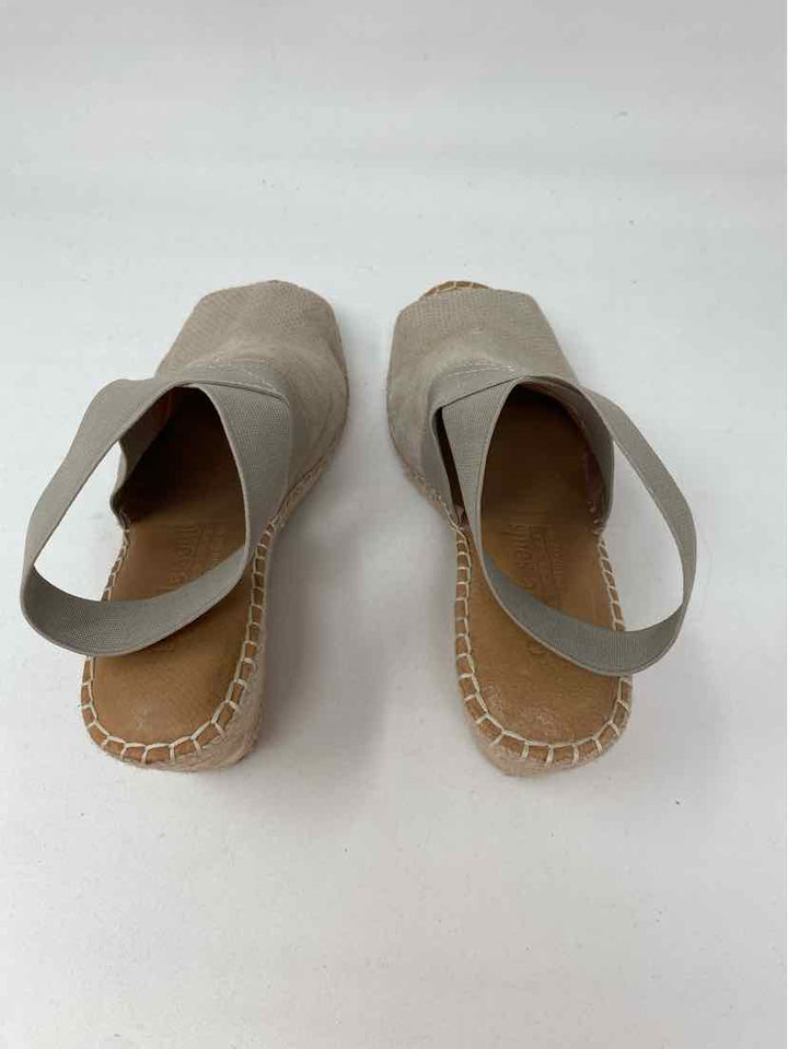 Shoe Size 8 GENTLE SOULS Tan Leather Sandals