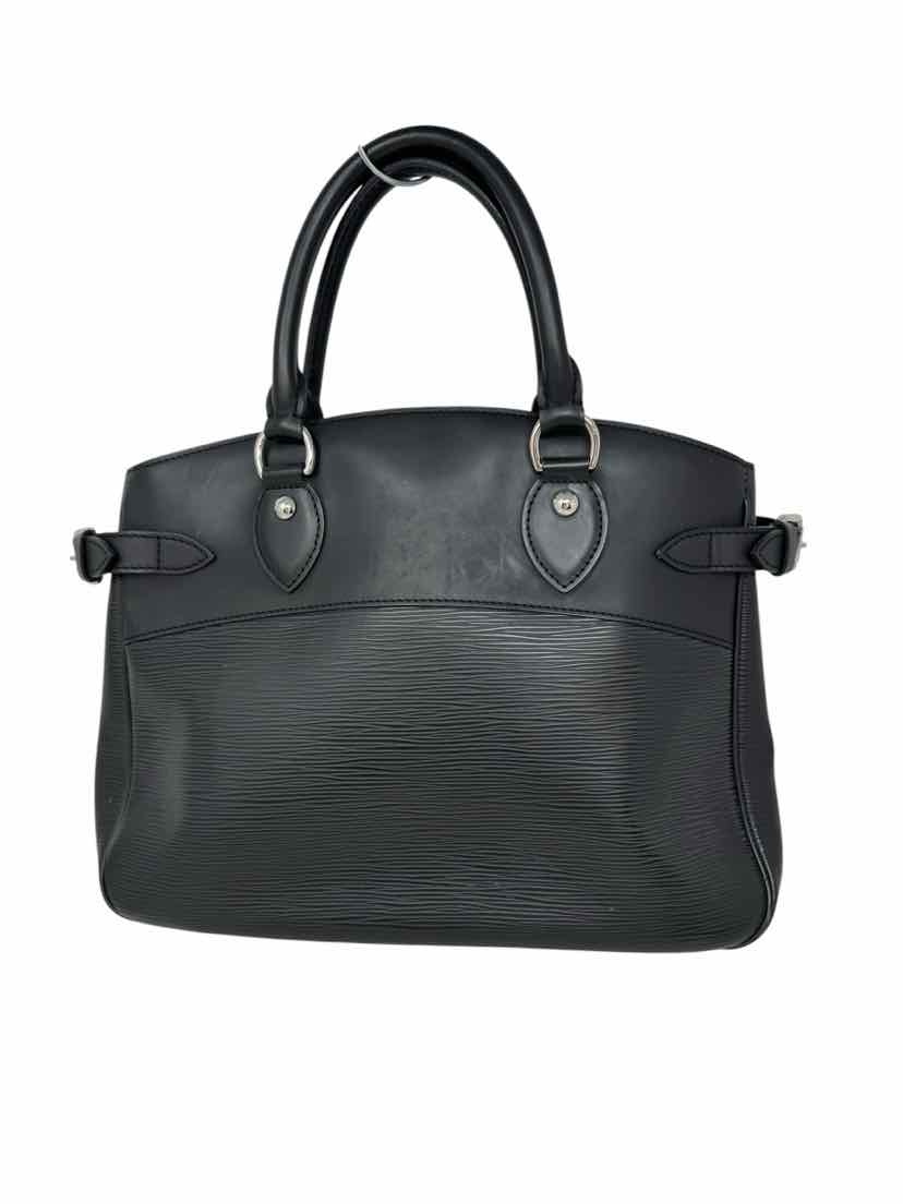 Louis Vuitton Luxury - Purse