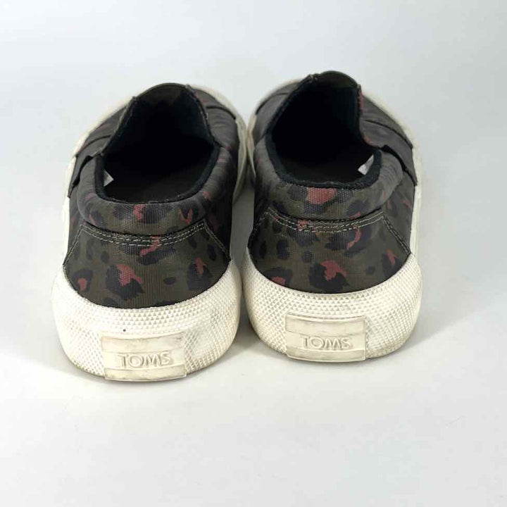 Shoe Size 8 Toms Olive Canvas Flats