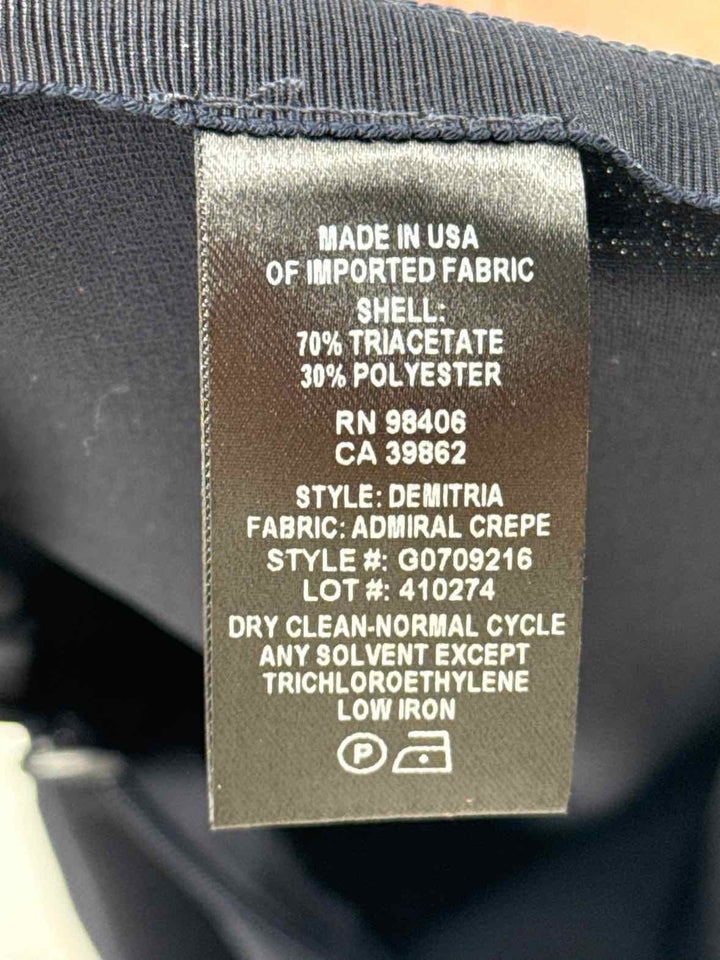 Size 6 THEORY Navy Luxury - Pants