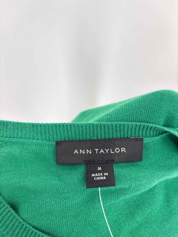Size M Ann Taylor Green Sweater