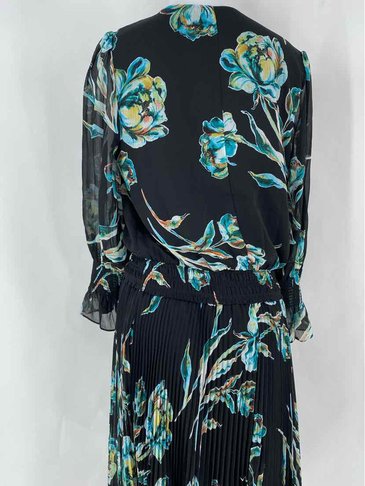 Size M Chico's Black Dress