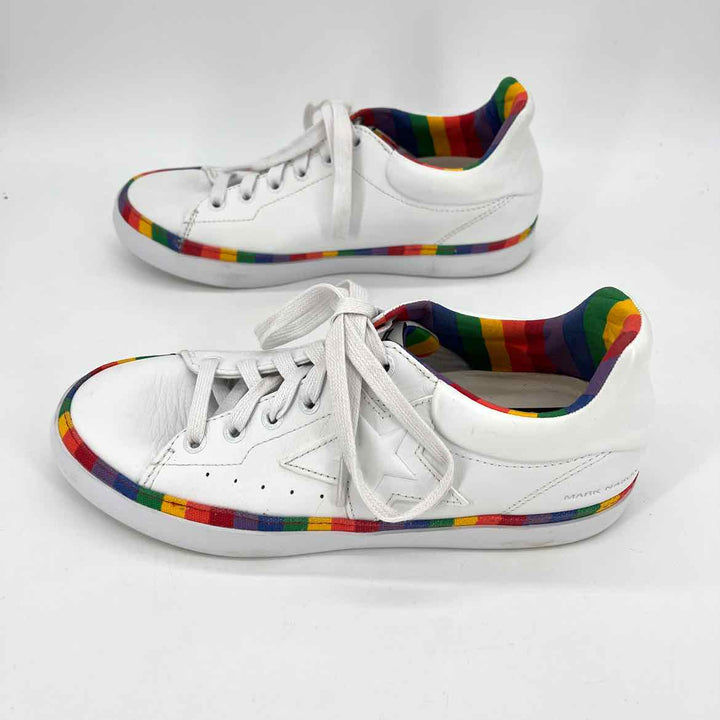 Shoe Size 7.5 White Leather Sneakers