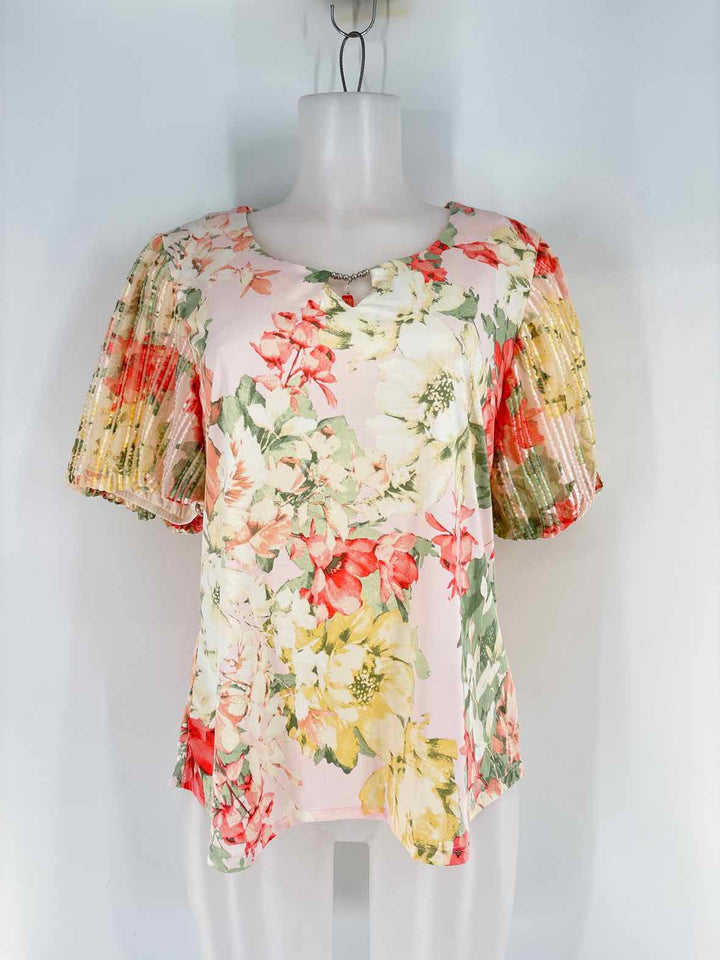 Size L Multi-Color Shirt