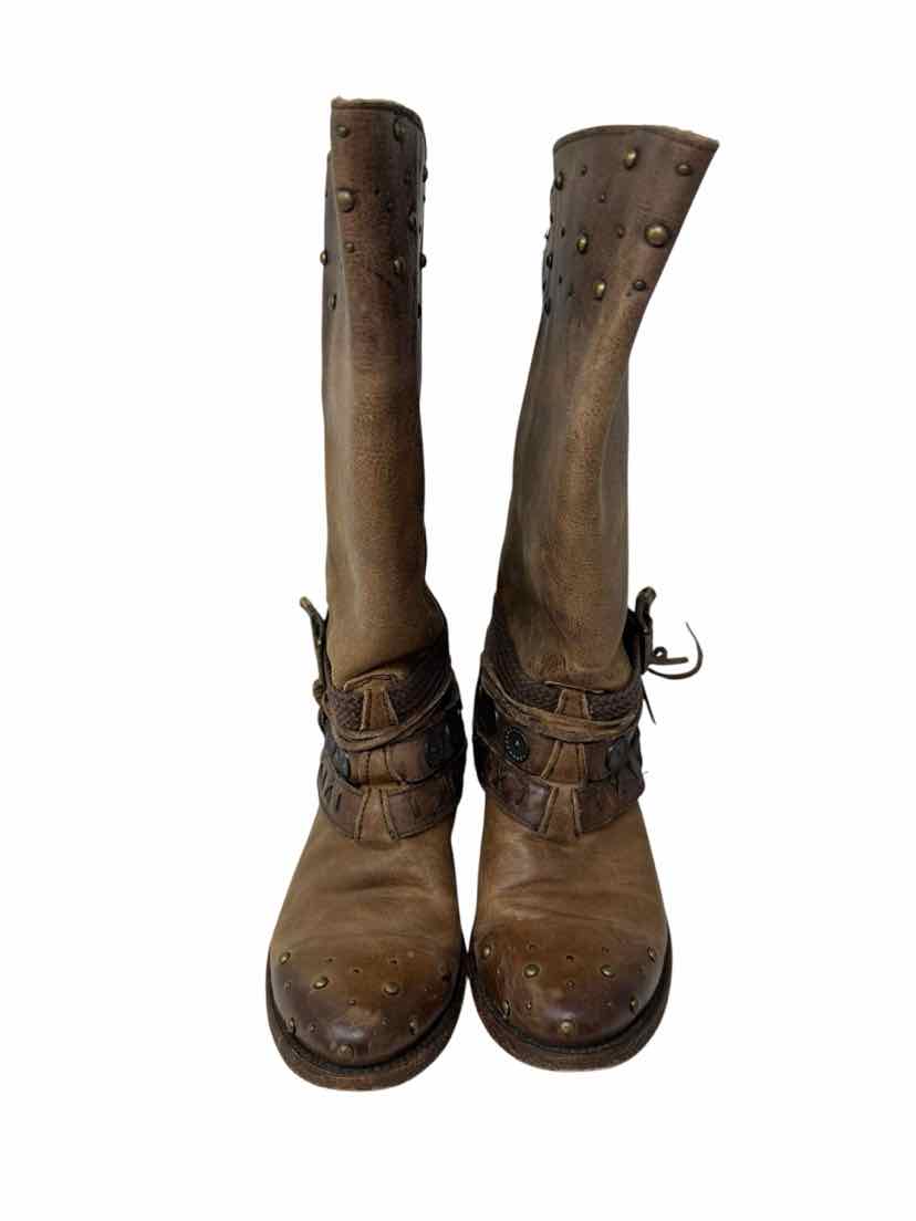 Shoe Size 37 CORRAL Tan Leather Boots