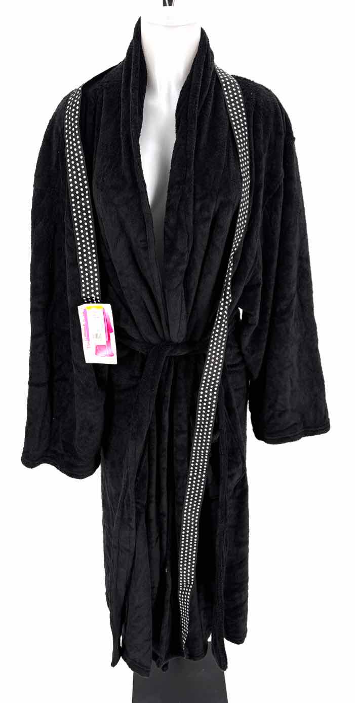 Size XL Black Robe