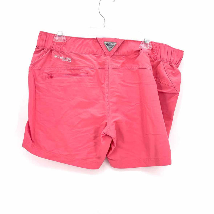 Size L Columbia Salmon Shorts