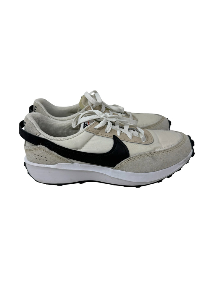 Shoe Size 8.5 Nike Tan Sneakers
