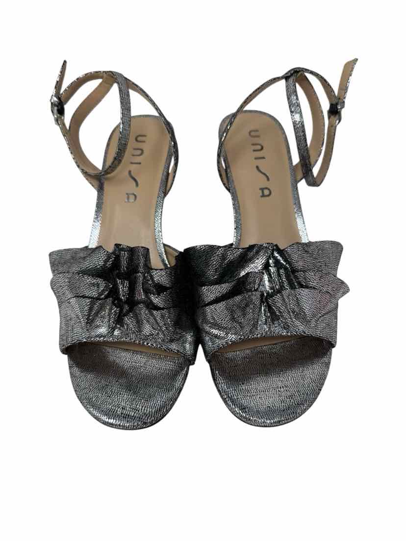 Shoe Size 11 UNISA Silver Pumps