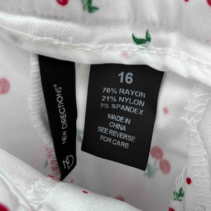 Size 16 NEW DIRECTION White Shorts