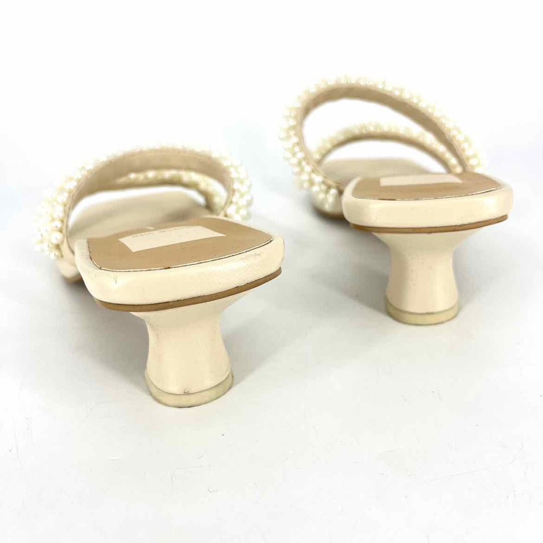 Shoe Size 7.5 Dolce Vita Ivory Faux Leather Sandals