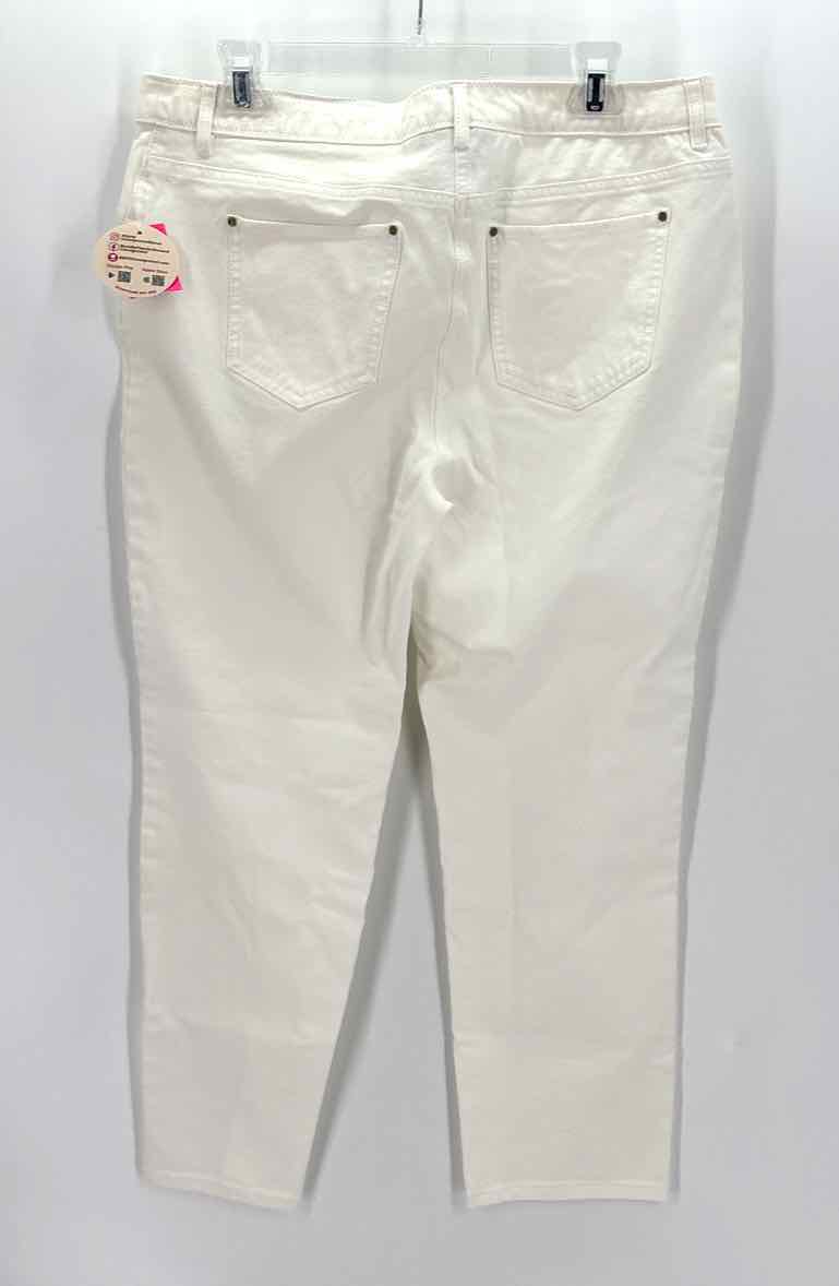 Size L Chico's White Denim Jeans