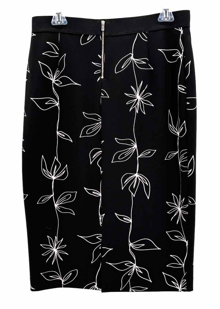 Size M ALFANI Black/White Skirt
