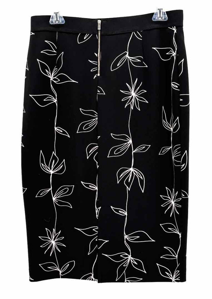 Size M ALFANI Black/White Skirt