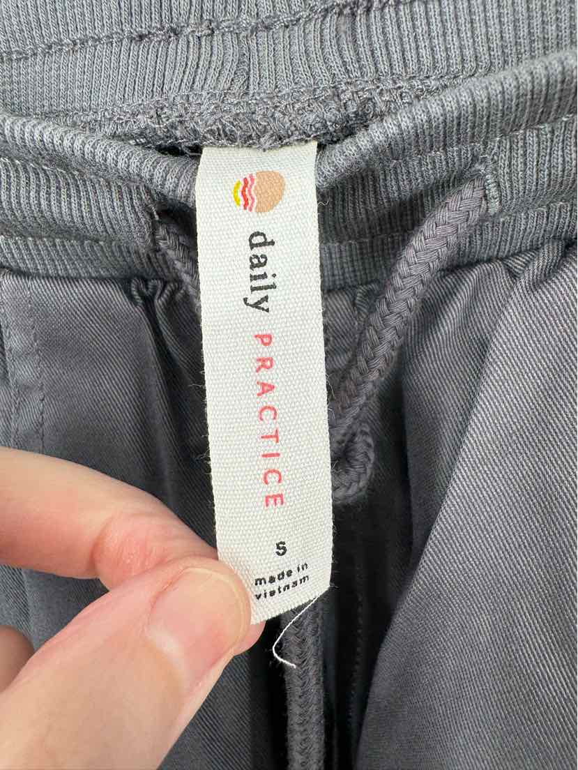 Size S DAILY PRACTICE Gray Pants