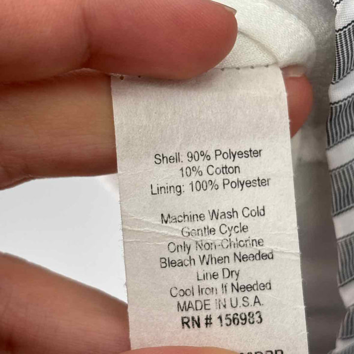 Size M Black/White Dress